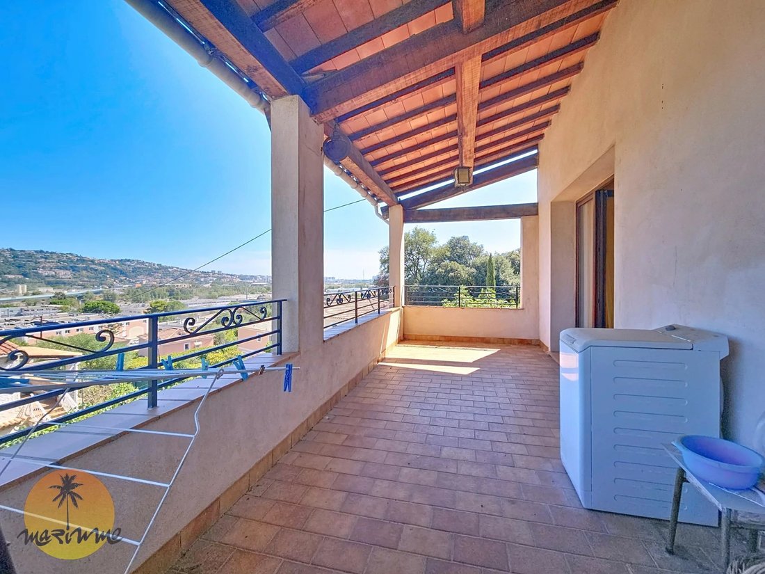 House in Saint-Laurent-du-Var, Provence-Alpes-Côte d'Azur, France 3 - 16135967