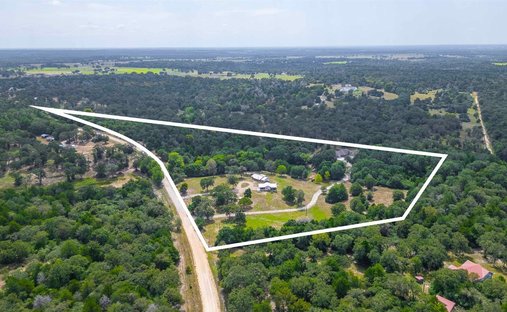 Farm Ranch in Caldwell, Texas, United States 1