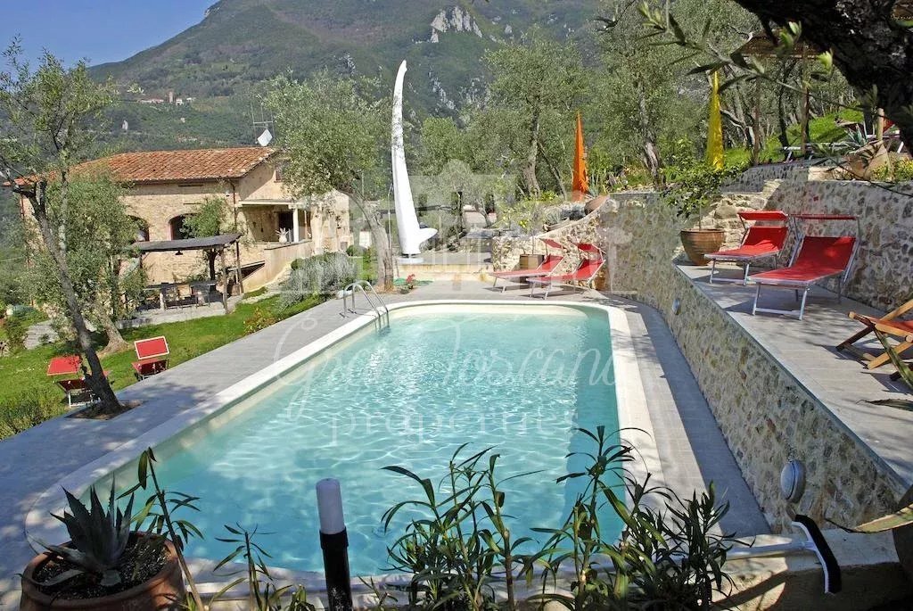 House in Camaiore, Tuscany, Italy 1 - 16136319