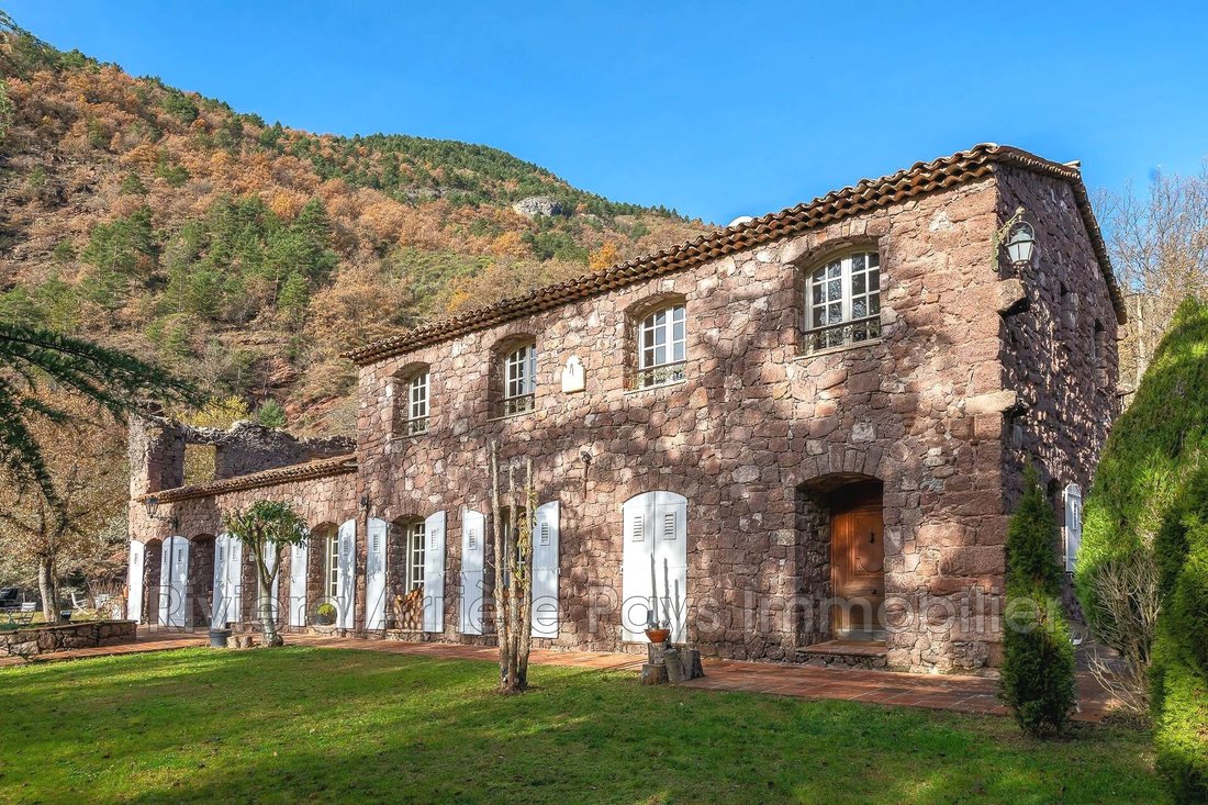 Villa in La Croix-sur-Roudoule, Provence-Alpes-Côte d'Azur, France 2 - 16141780