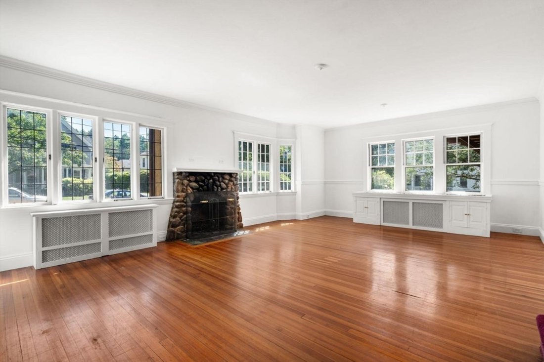 House in Wellesley, Massachusetts, United States 4 - 16139803