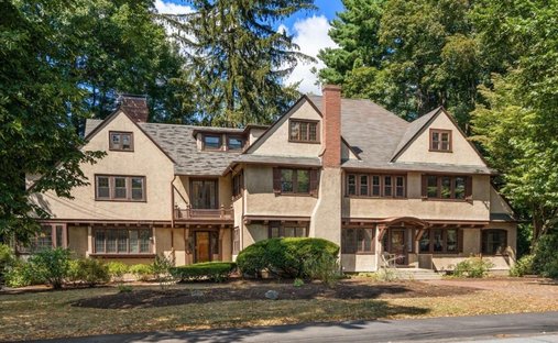 House in Wellesley, Massachusetts, United States 1
