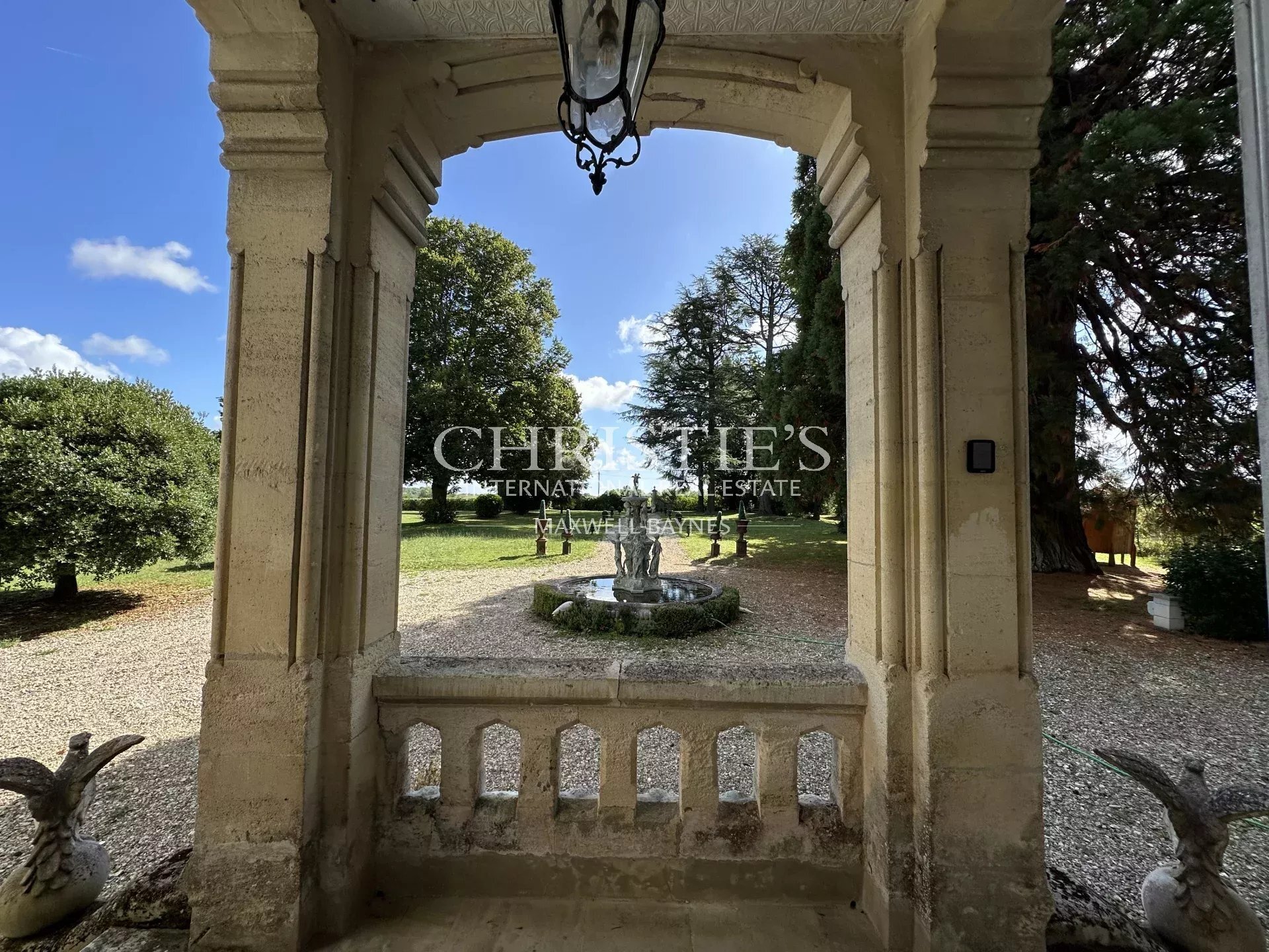 Saint Emilion Region A Charming Château With A Few Vines