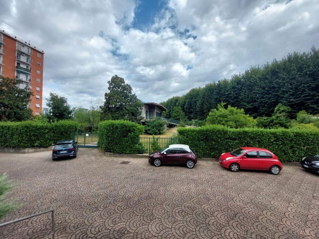 Villa in Cologno Monzese, Lombardy, Italy 3 - 16138972