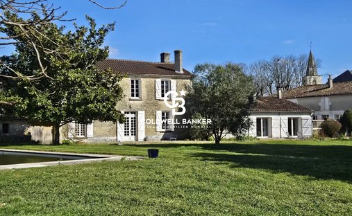 Casa a Cherves, Nuova Aquitania, Francia 1