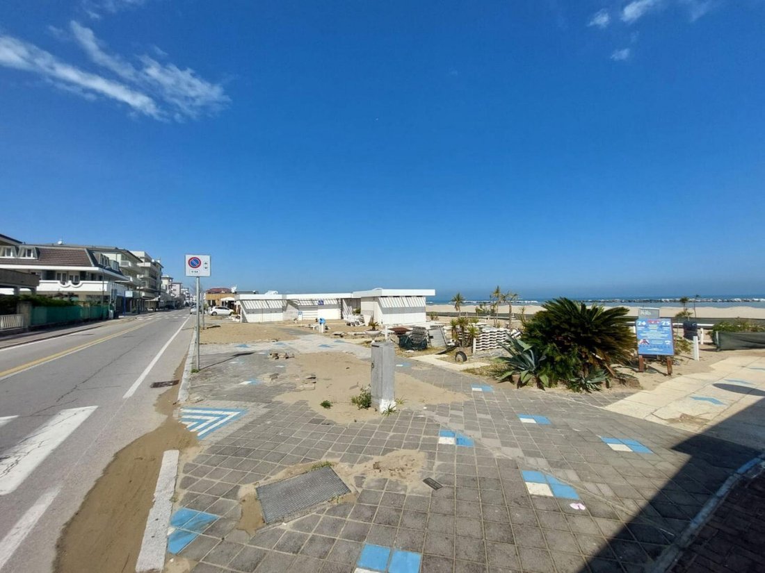 Ravenna Palace In Bellaria Igea Marina, Emilia Romagna, Italy For Sale (16138970)