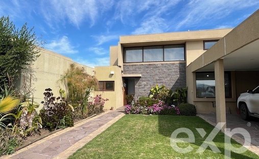 House in Colina, Santiago Metropolitan Region, Chile 1