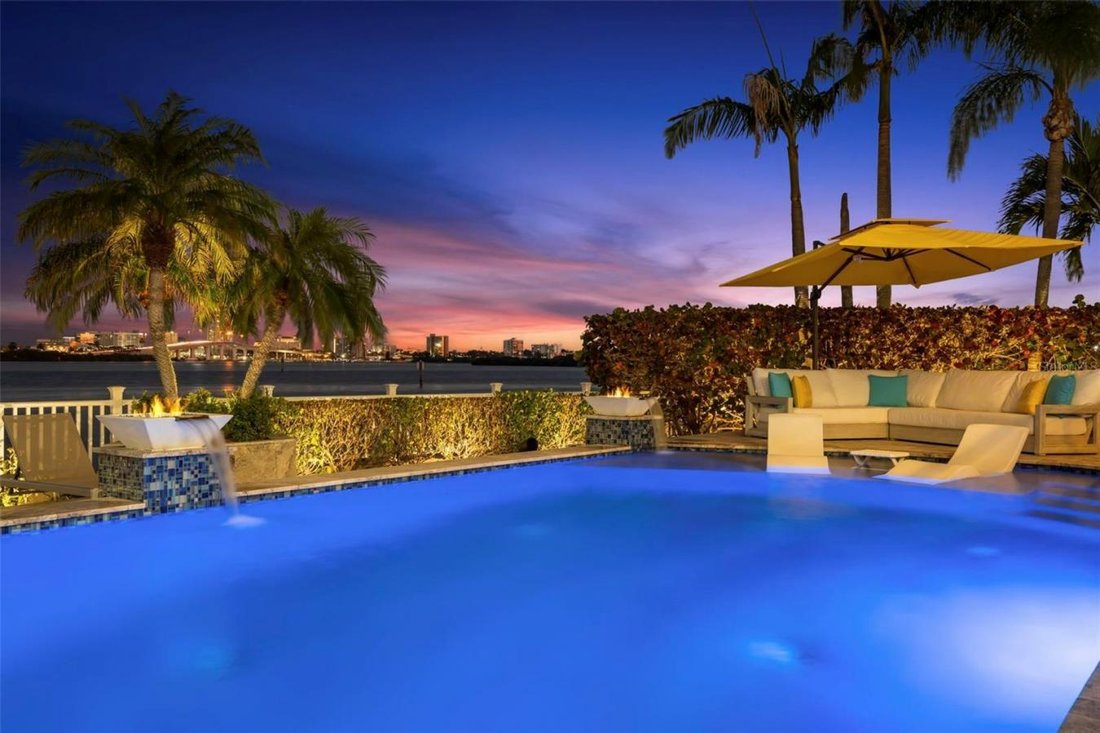 House in Clearwater, Florida, United States 2 - 16139780