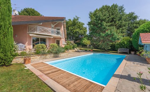 Haus in Prévessin-Moëns, Auvergne-Rhone-Alpen, Frankreich 1