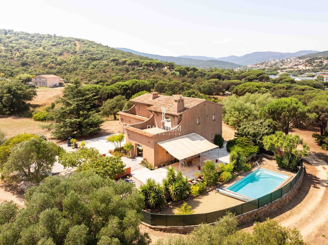 House in Ville-Les Saquedes-Le Bouillonnet, Sainte-Maxime, France 1 - 15823004