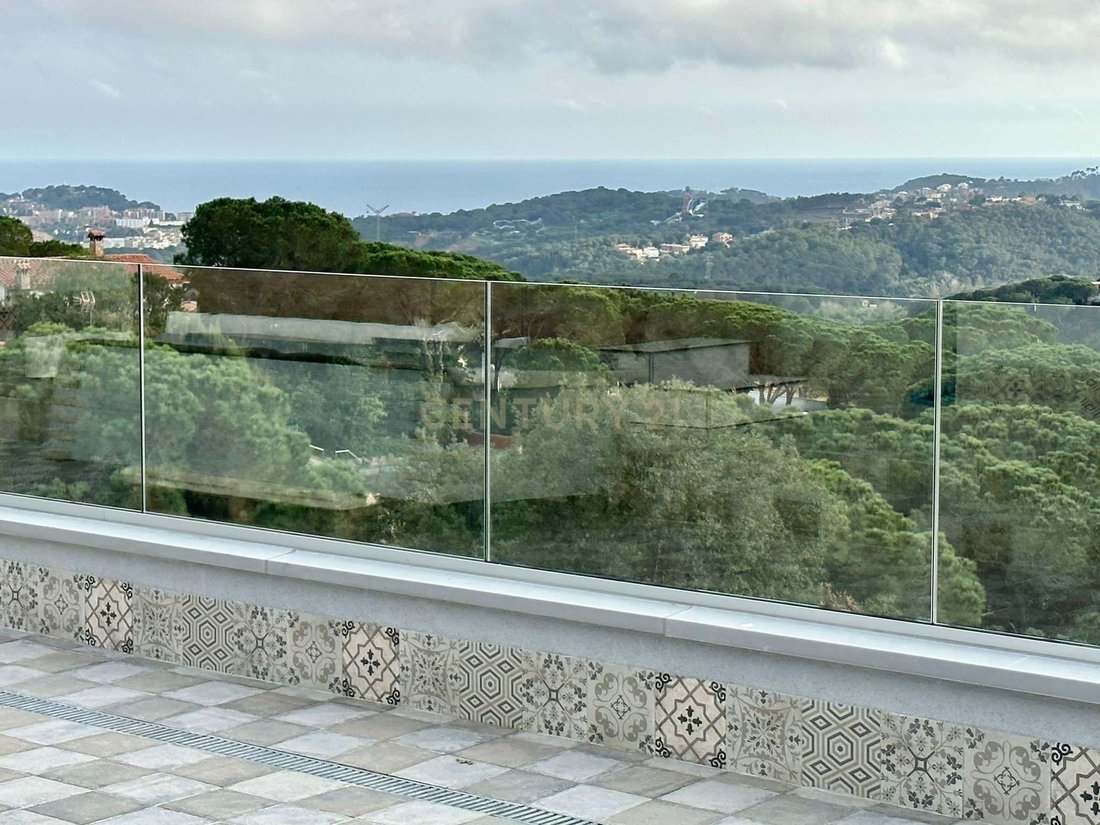 Villa in Lloret de Mar, Catalonia, Spain 2 - 16138219