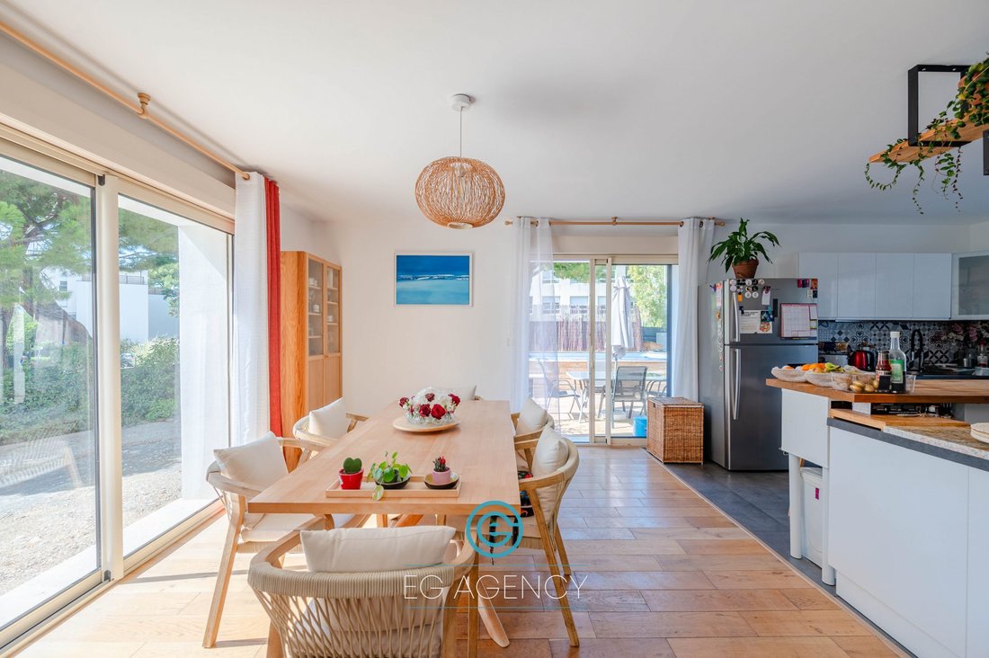 Villa en Marsella, Provenza-Alpes-Costa Azul, Francia 2 - 16140824