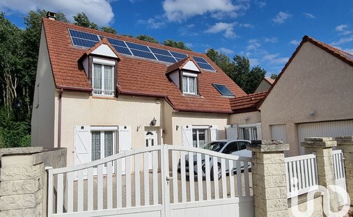 House in Les Orchidees, Limeil-Brevannes, France 1