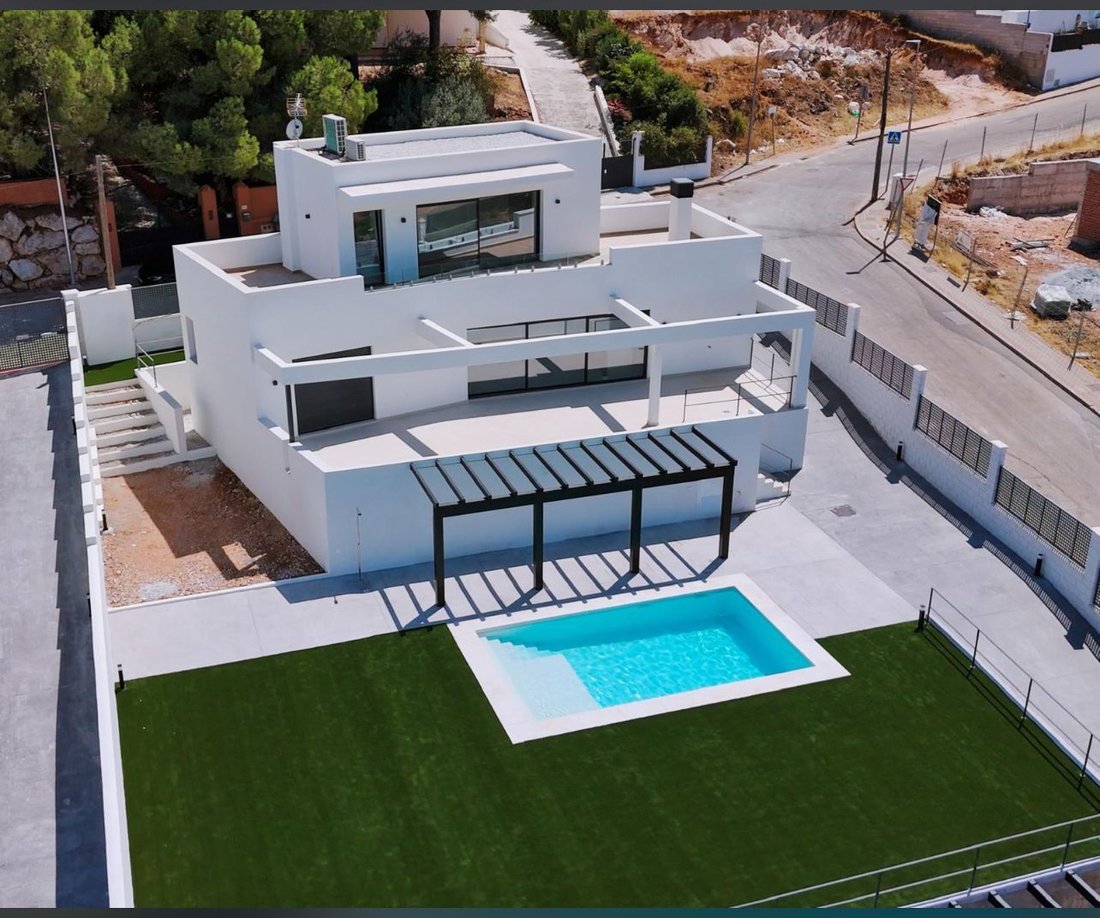 Villa in Alhaurin de la Torre, Andalusia, Spain 5 - 16145634