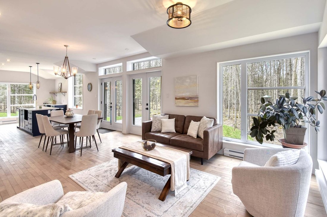 House in Sherbrooke, Quebec, Canada 4 - 15208044