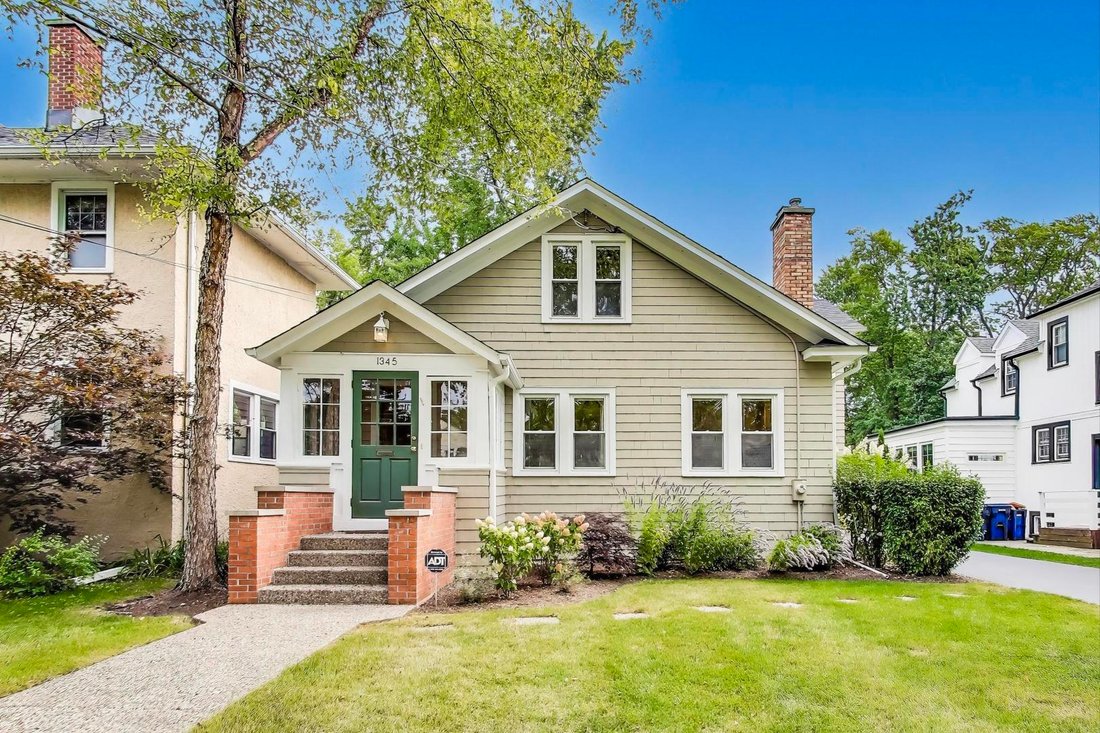 Single Family Home/House Highland In Highland Park, Illinois, United ...