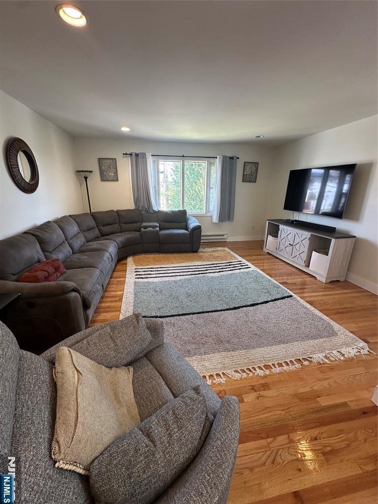 8 Bedrooms Multi Family (2 4 Units) In Secaucus, New Jersey, United