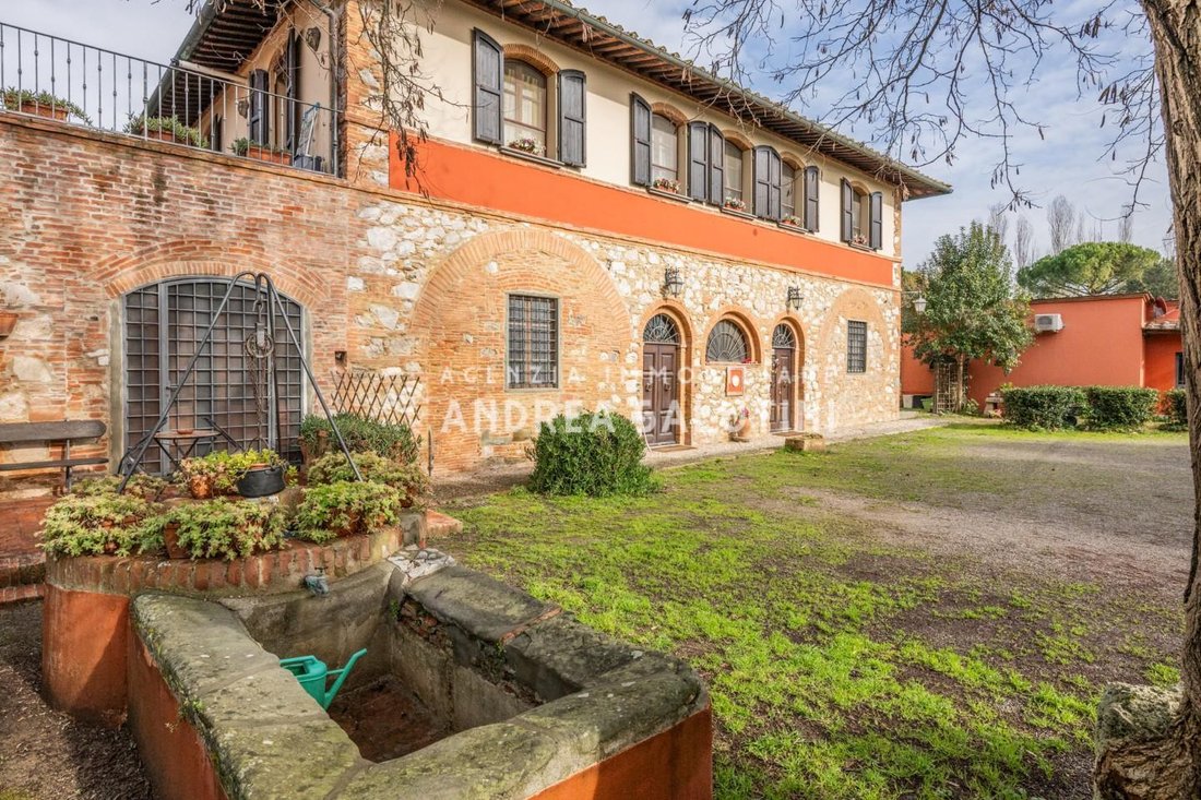Villa in Pontedera, Tuscany, Italy 3 - 16144808