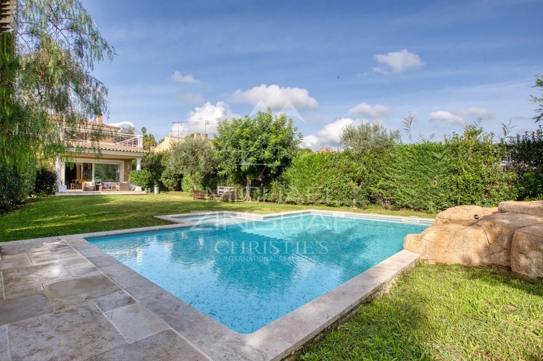 House in La Constance-Le Puy, Antibes, France 2 - 16136613
