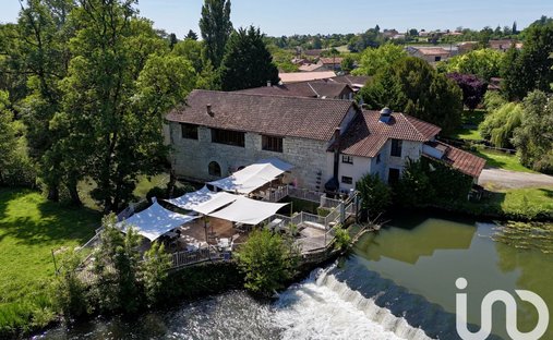 House in Verteuil-sur-Charente, Nouvelle-Aquitaine, France 1