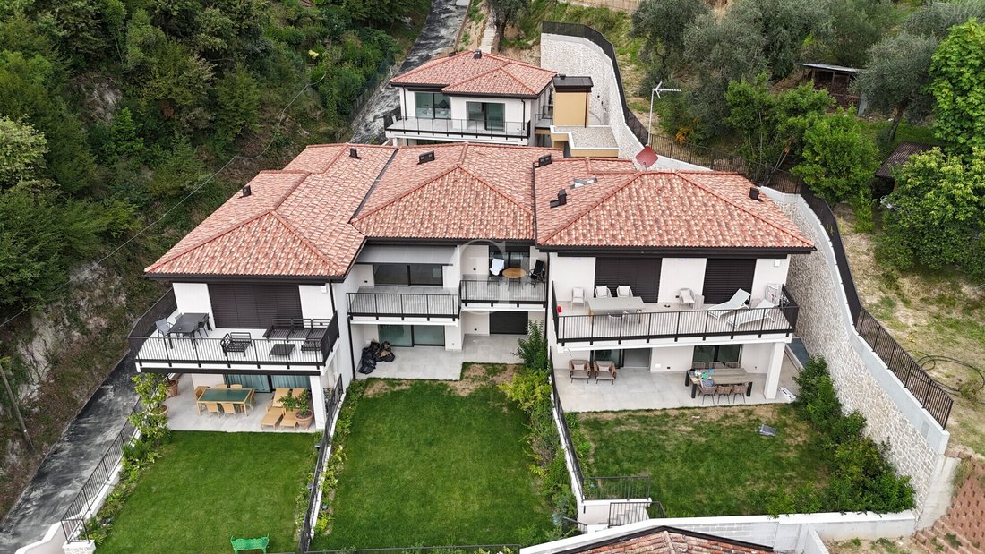 Apartment in Gardone Riviera, Lombardy, Italy 5 - 13850676
