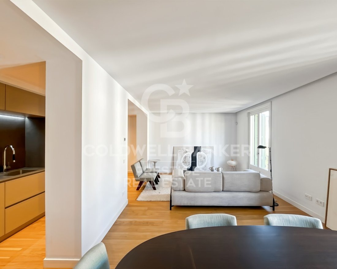 Apartment in Eixample, Barcelona, Spain 5 - 13237725