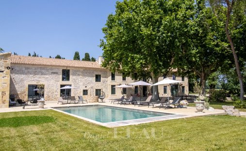House in Arles, Provence-Alpes-Côte d'Azur, France 1