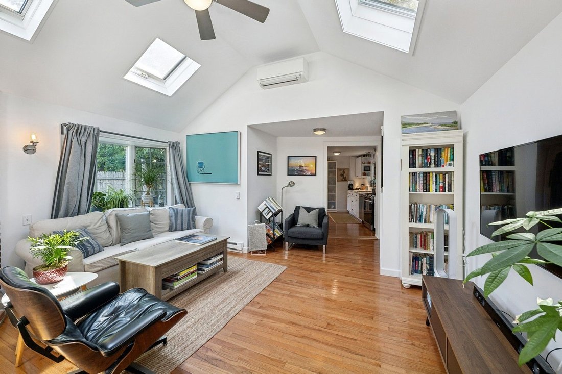 East Hampton, New York, United States 1 - 16142925