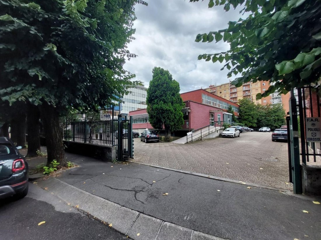 Villa in Cologno Monzese, Lombardy, Italy 4 - 16138972