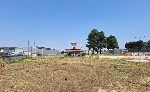 Terreno en Foggia, Apulia, Italia 1