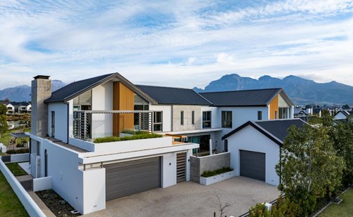 House in Paarl, Western Cape, South Africa 1