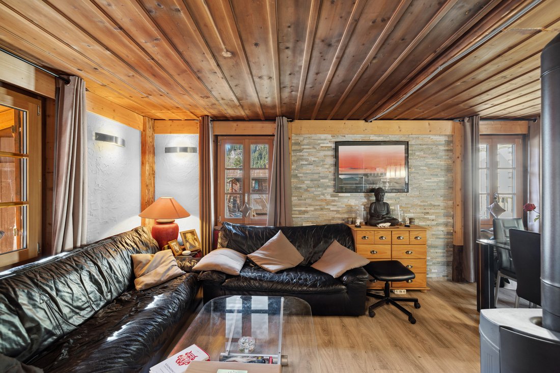 Attractive Two Apartment Chalet Near Verbier