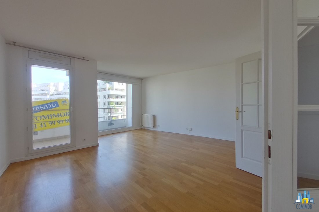 Apartment in Hôtel de Ville, Courbevoie, France 4 - 16140736