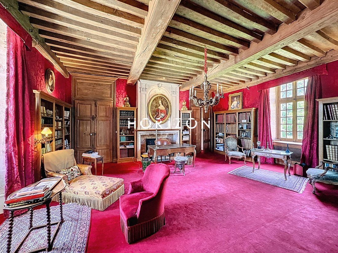 Blancey’s Renaissance Jewel: A Restored Bourgogne Castle Whispering History