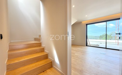 House in Gondifelos, Cavaloes e Outiz, Braga, Portugal 1