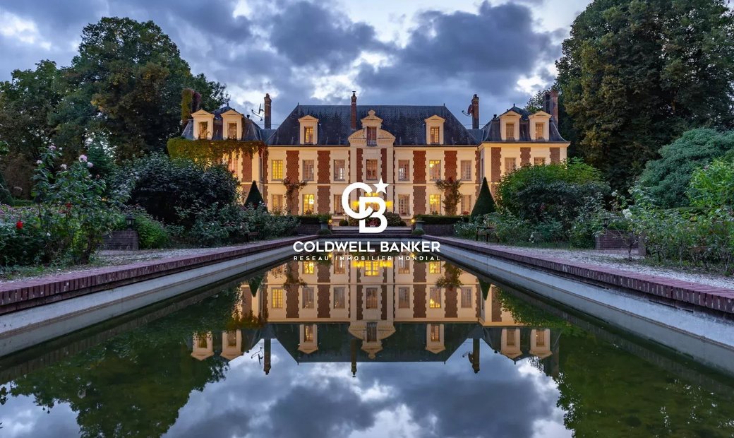 Château De Saint Thurien – Elegance And Modern Comfort