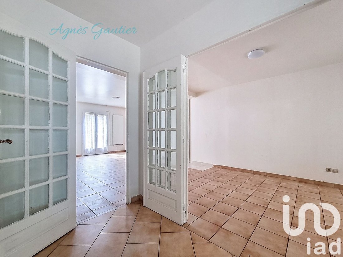 House in Les Orchidees, Limeil-Brevannes, France 4 - 16142532