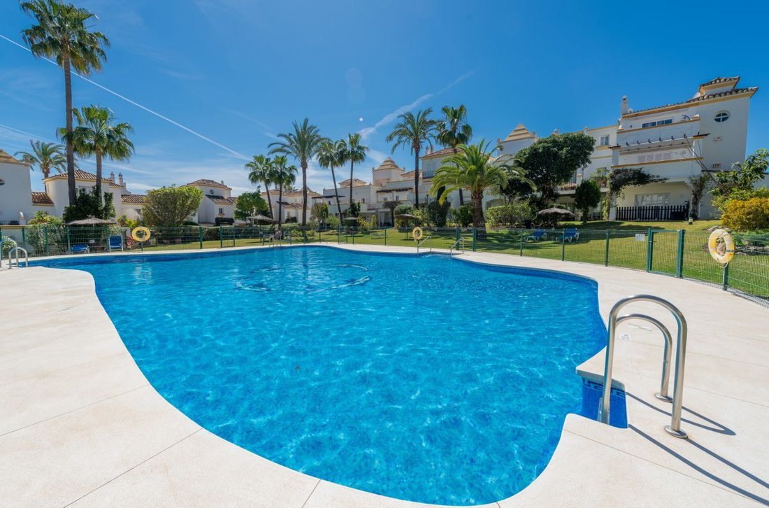 Townhouse in Estepona, Andalusia, Spain 3 - 16145573