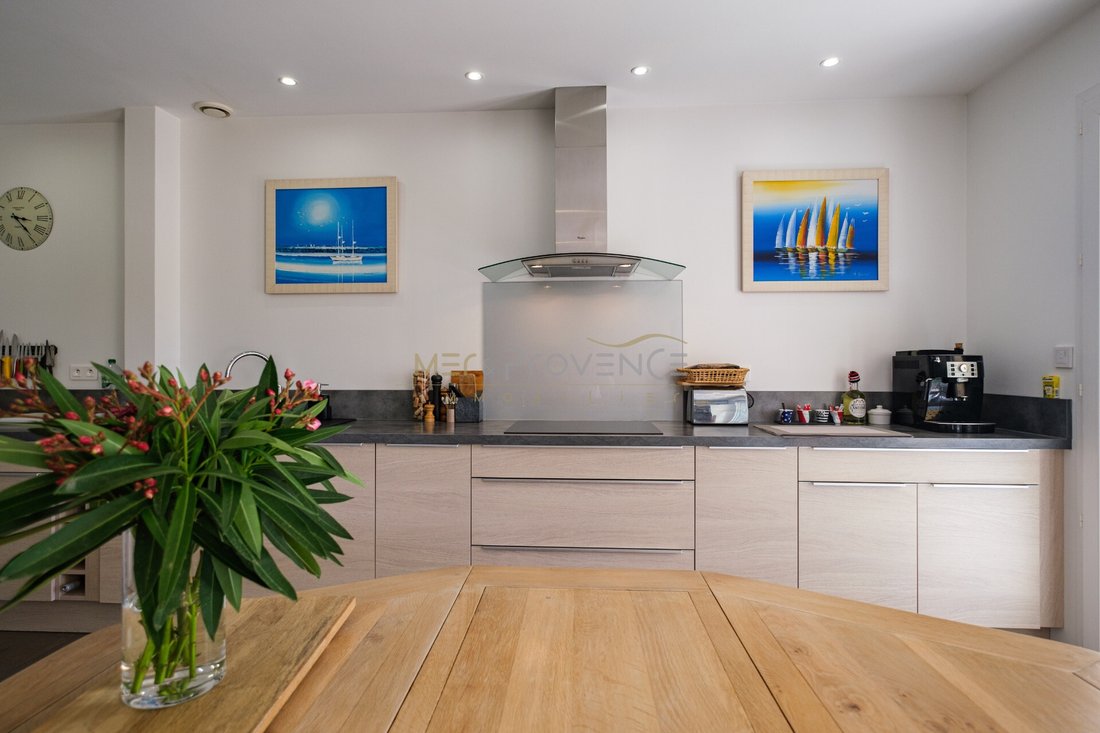 Villa in Ville-Les Saquedes-Le Bouillonnet, Sainte-Maxime, France 3 - 16136425