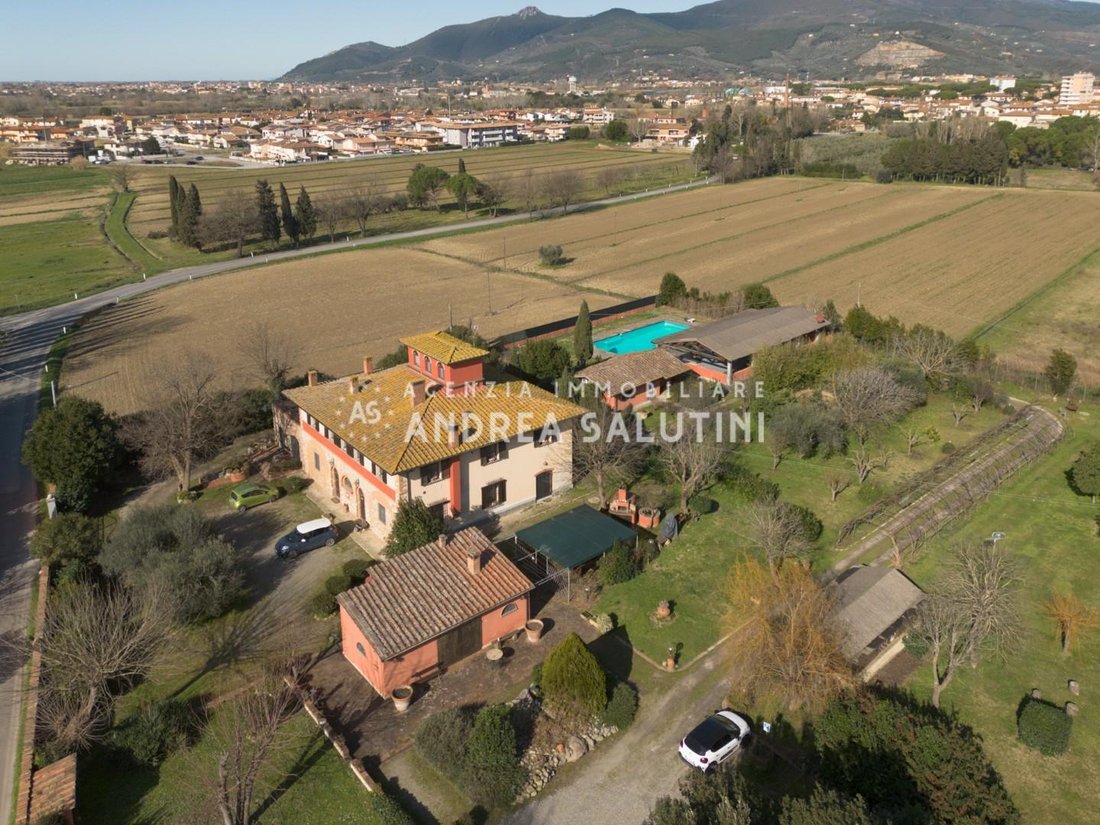 Villa in Pontedera, Tuscany, Italy 5 - 16144808