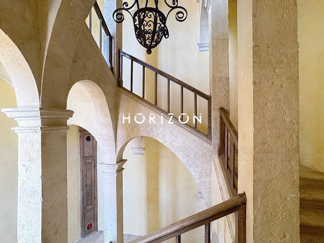 Blancey’s Renaissance Jewel: A Restored Bourgogne Castle Whispering History