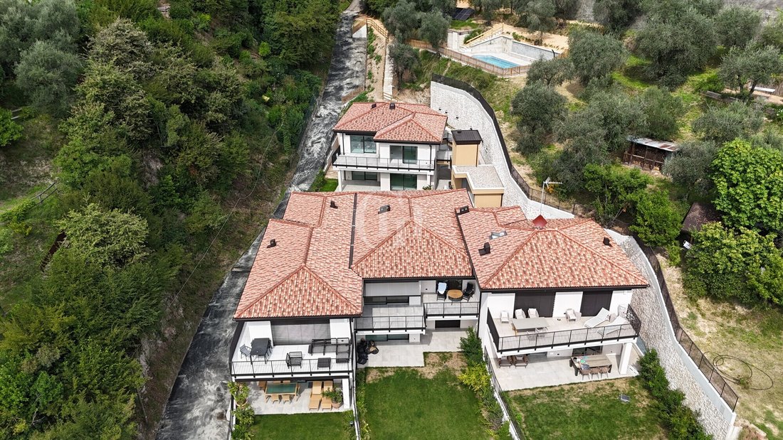 Apartment in Gardone Riviera, Lombardy, Italy 1 - 13850676