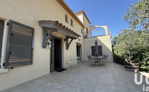 Casa a Aspiran, Occitania, Francia 1