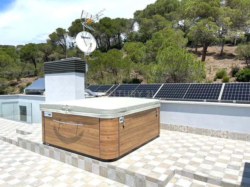 Villa in Lloret de Mar, Catalonia, Spain 5 - 16138219