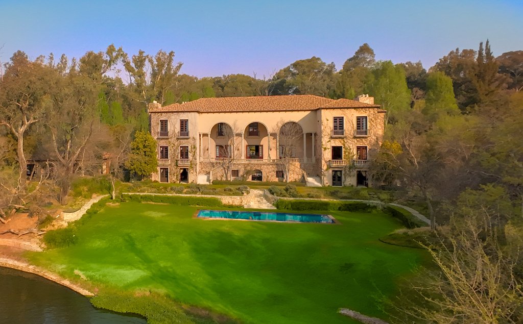 Estate in Blair Atholl Golf Estate, Gauteng, South Africa 3 - 16136982