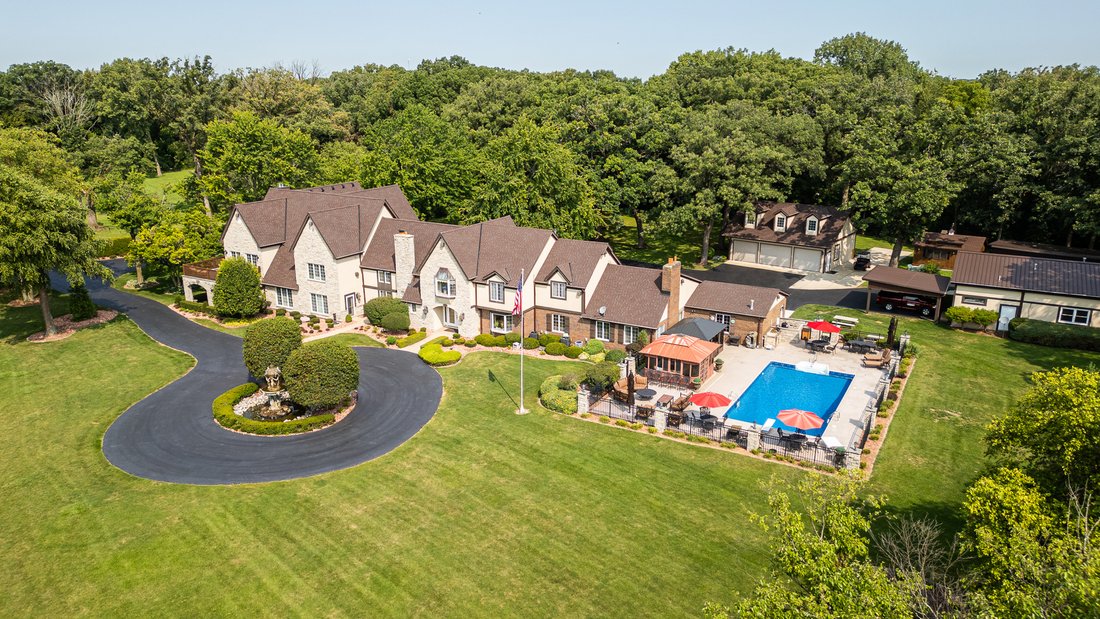 House in Homer Glen, Illinois, United States 1 - 16137432