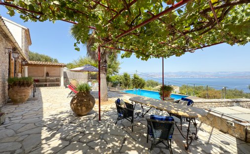 Villa in Kassopaia, Peloponnese, Western Greece and the Ionian, Greece 1