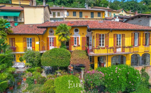 Castle for Sale in Lesa, Piedmont, Italy