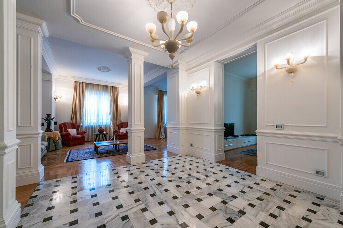 Apartamento en Porta Venezia - Repubblica, Milán, Italia 1 - 16146264
