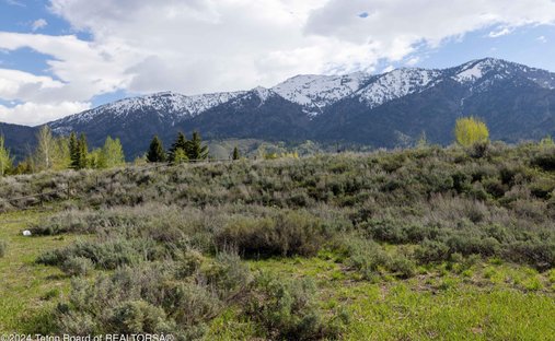 Land in Alpine, Wyoming, United States 1